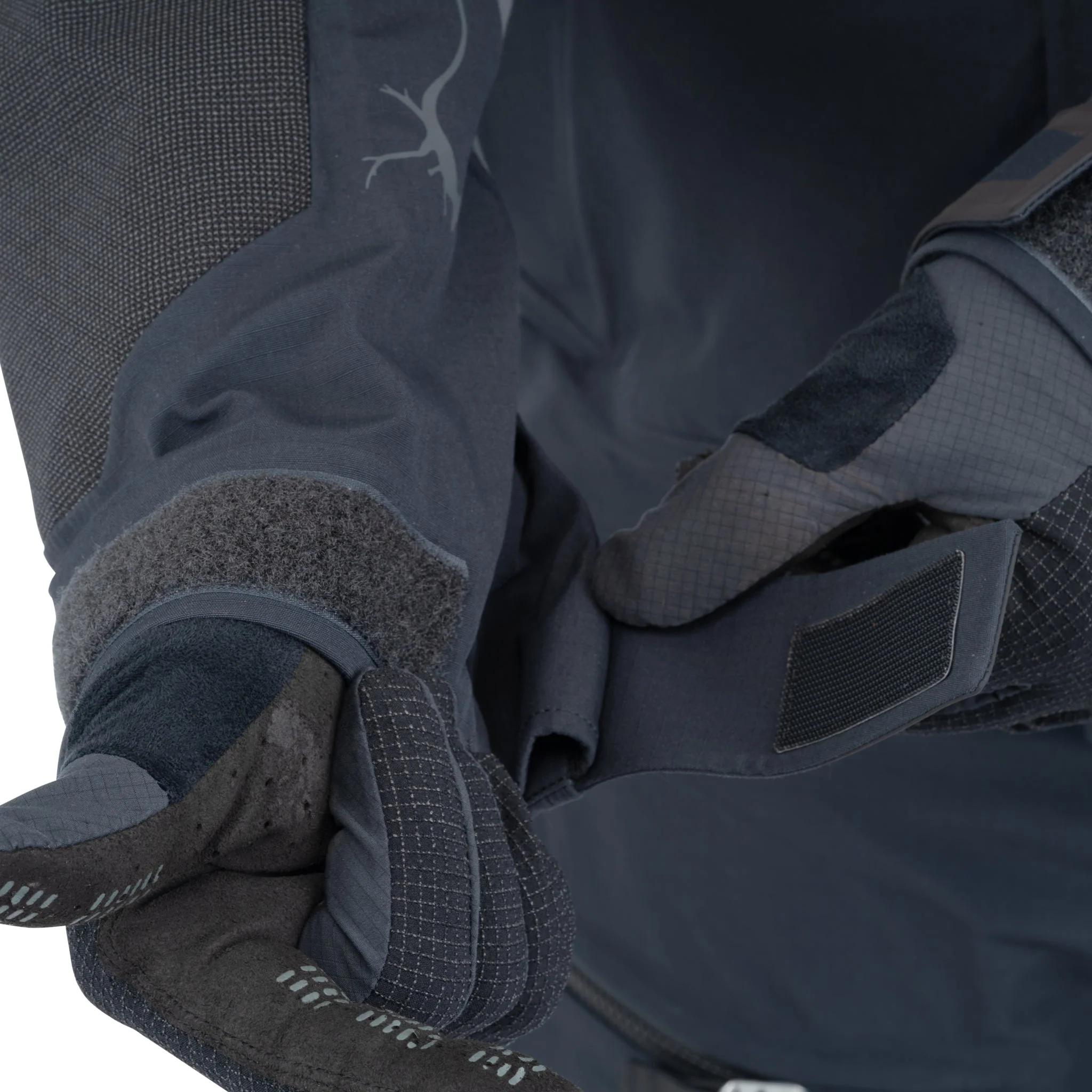 Basilisk IR Jacket - Image 17